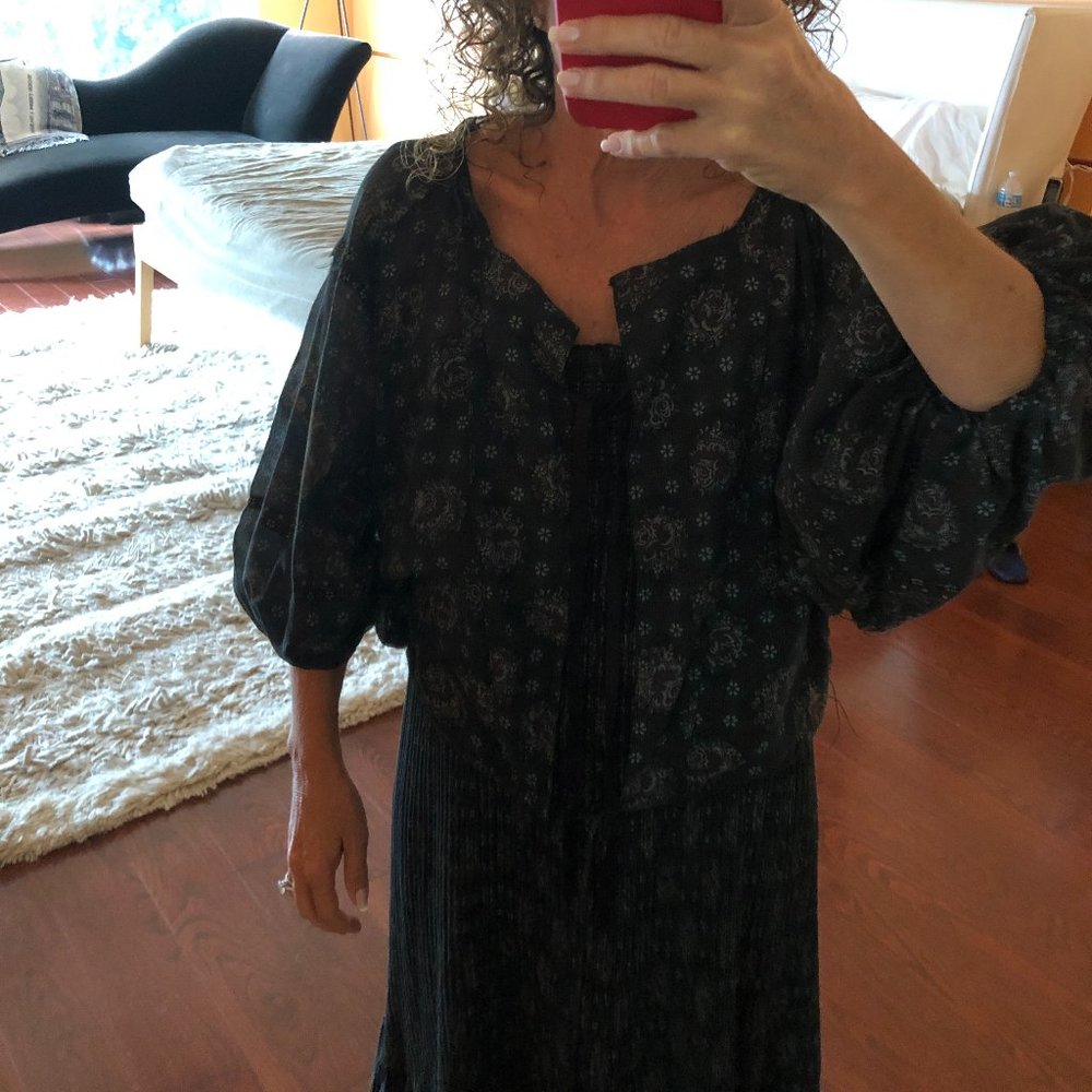 Spaghetti Strap Accordion-Pleated Dress w/ Jacket PRICED TO SELL - Picture 8 of 14